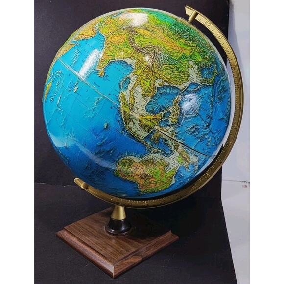 Vintage MCM World 12